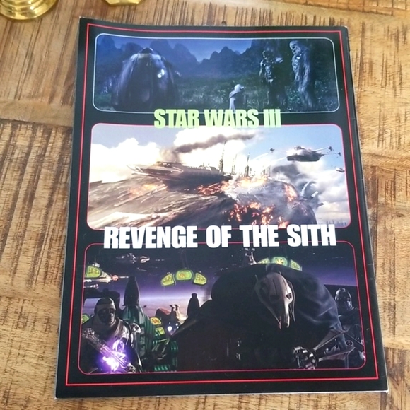 📚Blast at The Movies Presents Star Wars III Magazine 2005 Issue 1 📚 - Picture 2 of 12